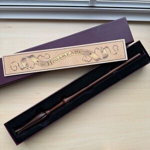 Universal Studios Luna Lovegood Interactive Wand